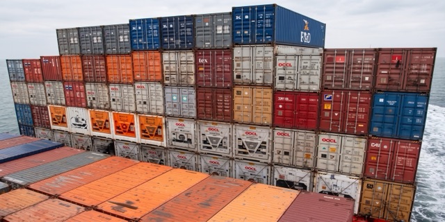 Volumul de containere operate de catre DP World in trimestrul 4 la nivel global crește cu 7,6 procente până la 19 mil. TEU (twenty foot equivalent unit, echivalentul unui container de 20′).